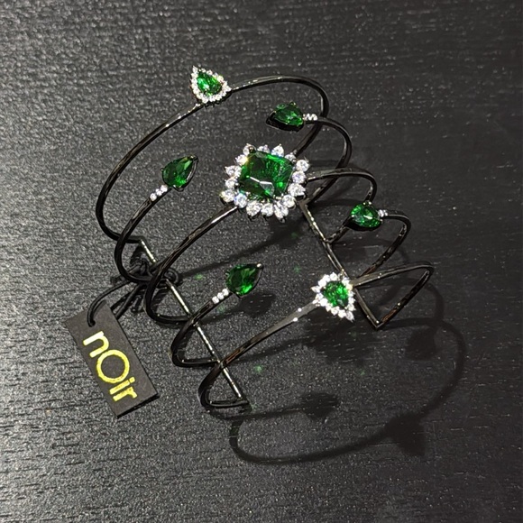 Green Stone Gunmetal Bangle Bracelet - Picture 1 of 4